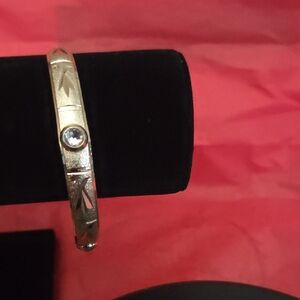 Elegant Gold Bangle with Crystal Accent